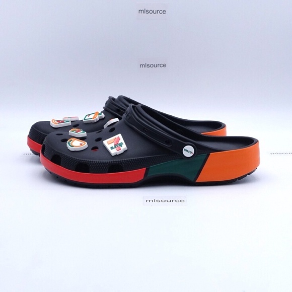 NEW Crocs x 7Eleven Classic Clogs 208272-001 Black/Orange - Picture 1 of 9
